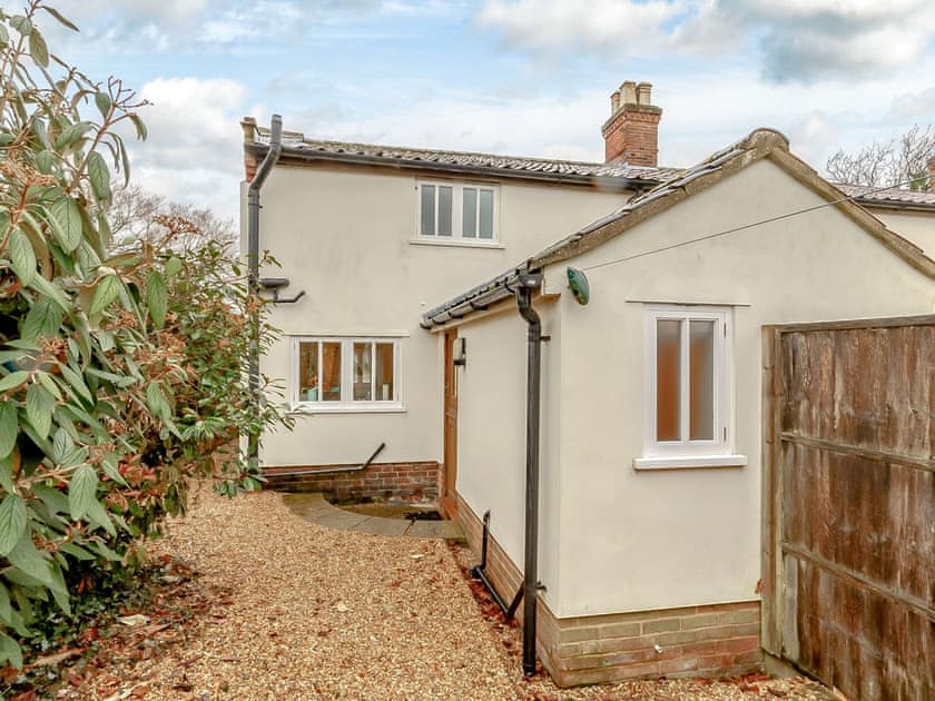Exterior | Wheelwright’s Cottage, Rumburgh