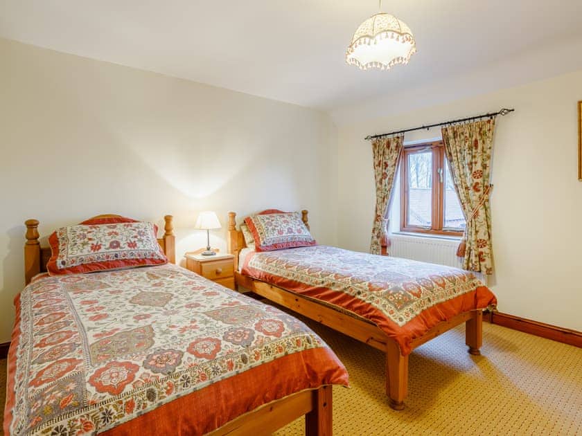 Twin bedroom | Pantiles Barn - Thorpland Manor Barns, Runcton Holme
