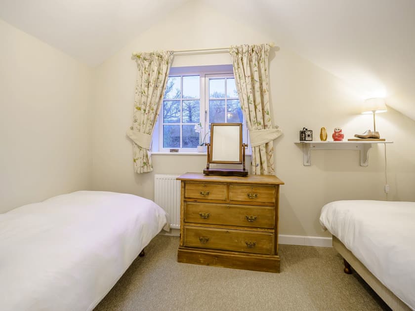 Twin bedroom | Rock Cottage, Tilston
