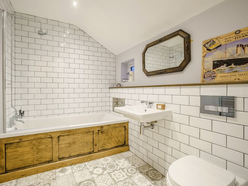 Bathroom | Rock Cottage, Tilston