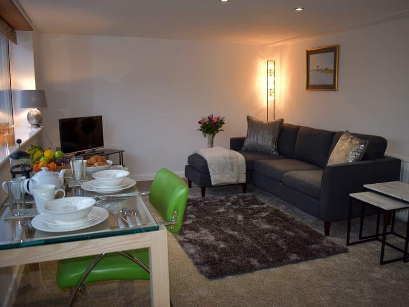 Living room/dining room | Uphempston Farm House Annex, Littlehempston
