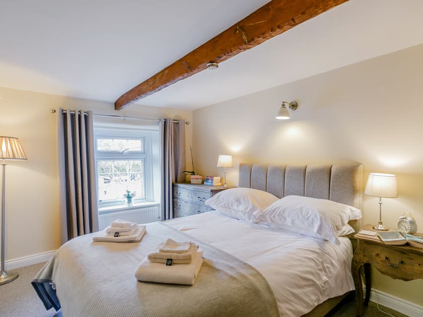 Double bedroom | Mill Farm Cottage - Mill Farm Cottages, Barlow near Bakewell