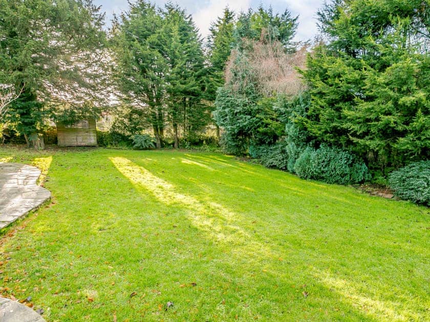 Garden | Mill Farm Cottage - Mill Farm Cottages, Barlow near Bakewell