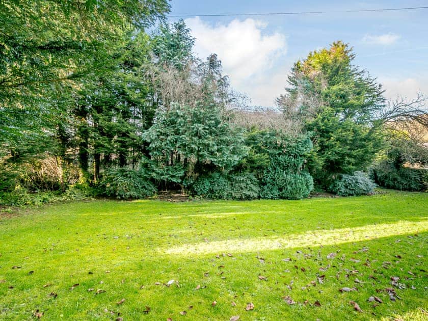 Garden | Mill Farm Cottage - Mill Farm Cottages, Barlow near Bakewell