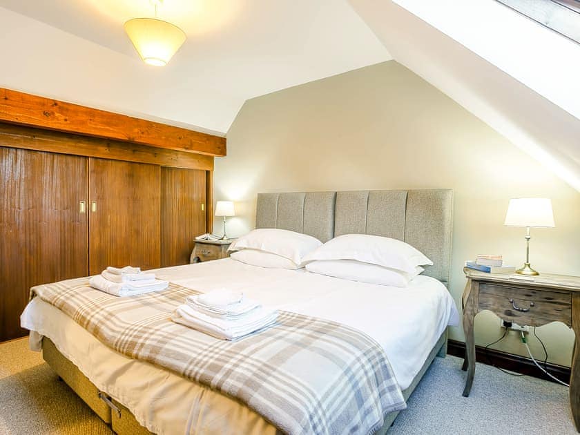 Double bedroom | Cherry Tree Cottage - Mill Farm Cottages, Barlow near Bakewell