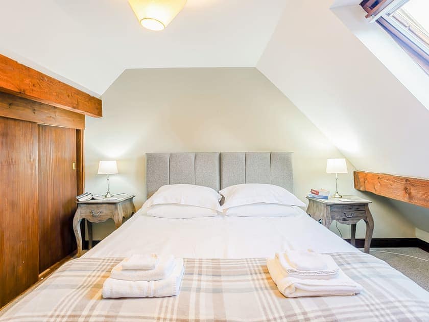 Double bedroom | Cherry Tree Cottage - Mill Farm Cottages, Barlow near Bakewell