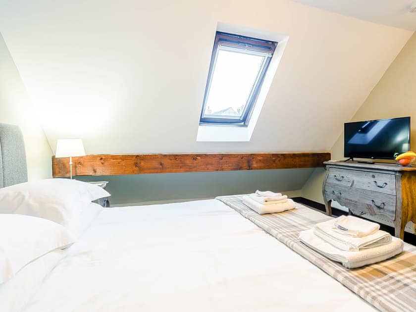 Double bedroom | Cherry Tree Cottage - Mill Farm Cottages, Barlow near Bakewell