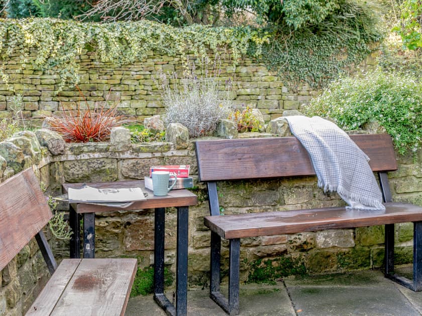 Sitting-out-area | Cherry Tree Cottage - Mill Farm Cottages, Barlow near Bakewell
