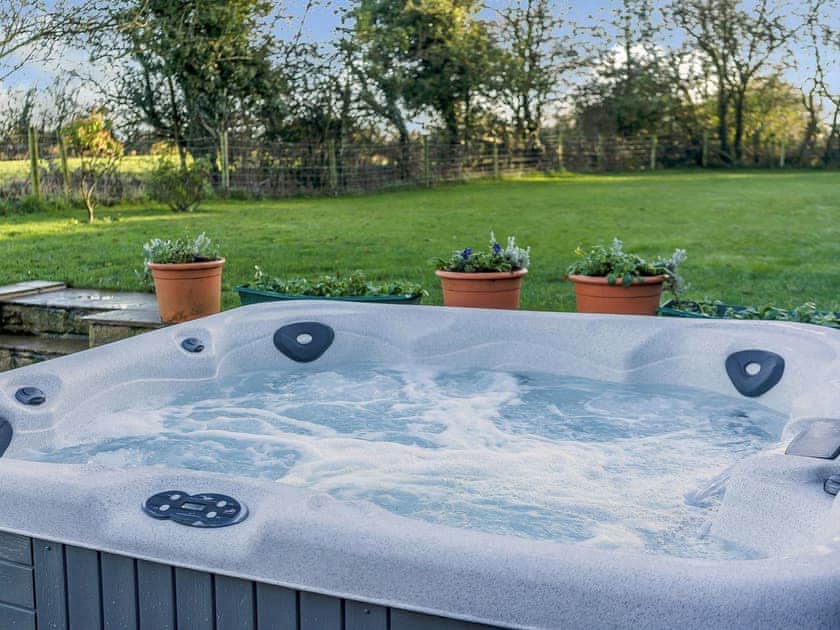 Hot tub | Adamsons Barn, Inglewhite, near Longridge