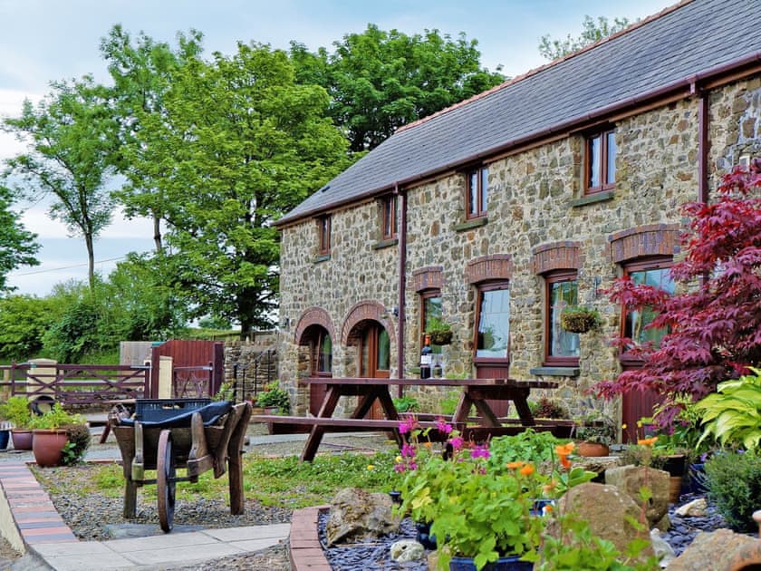 Exterior | The Cart Shed - Longlands Farm Cottages, Haverfordwest, near Narberth