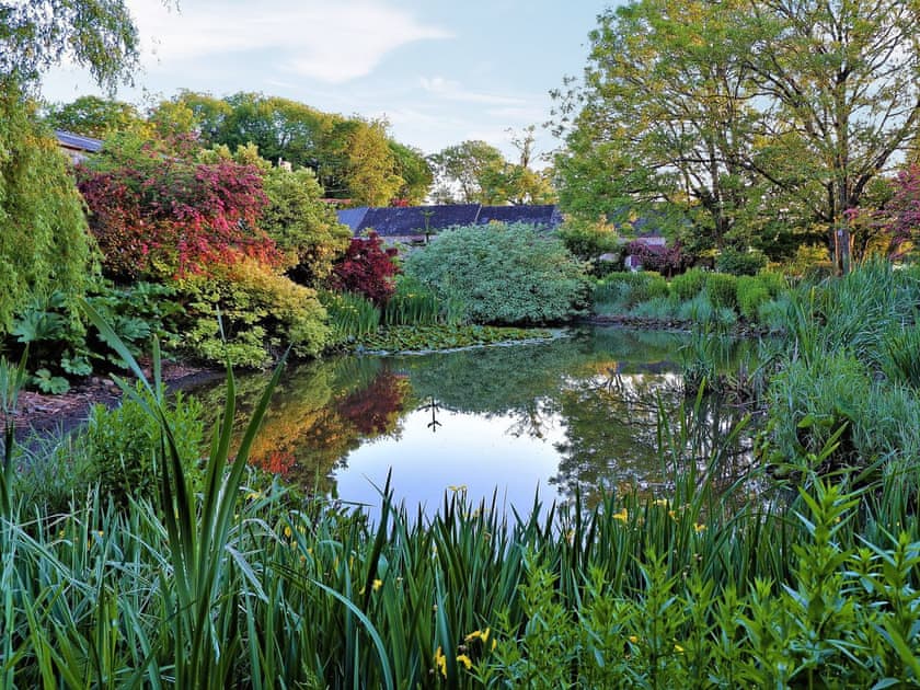 Garden and grounds | The Cart Shed - Longlands Farm Cottages, Haverfordwest, near Narberth