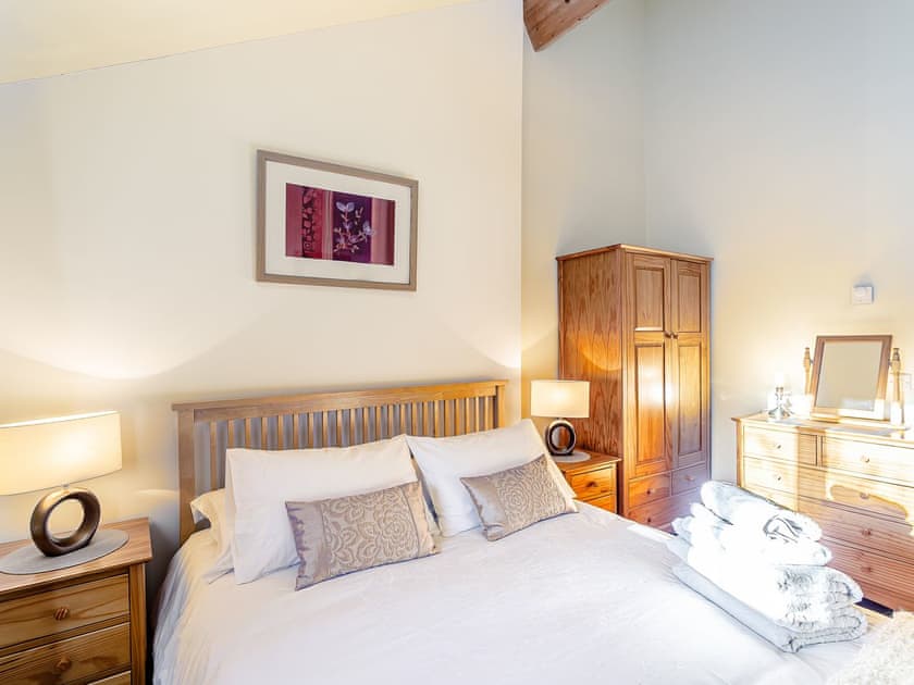 Double bedroom | Brook House Farm Cottage, Scamblesby, near Louth