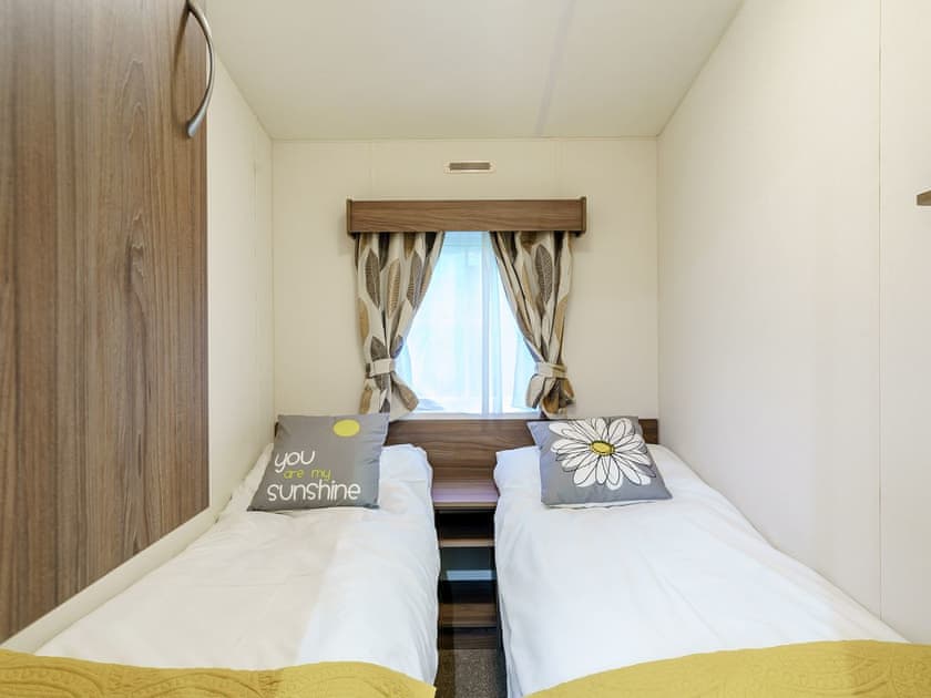 Twin bedroom | The Orchard - Meeks Park, Dollar