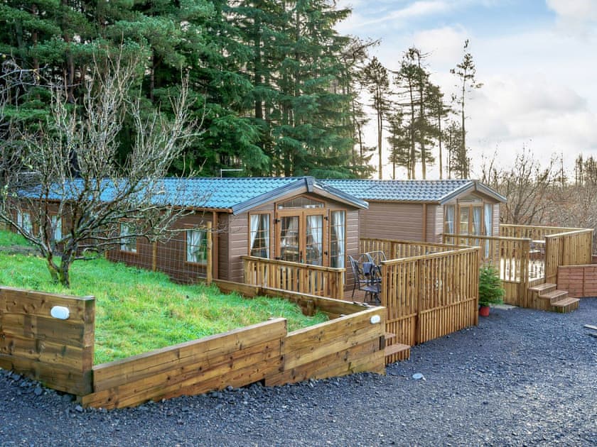 Exterior | The Orchard - Meeks Park, Dollar