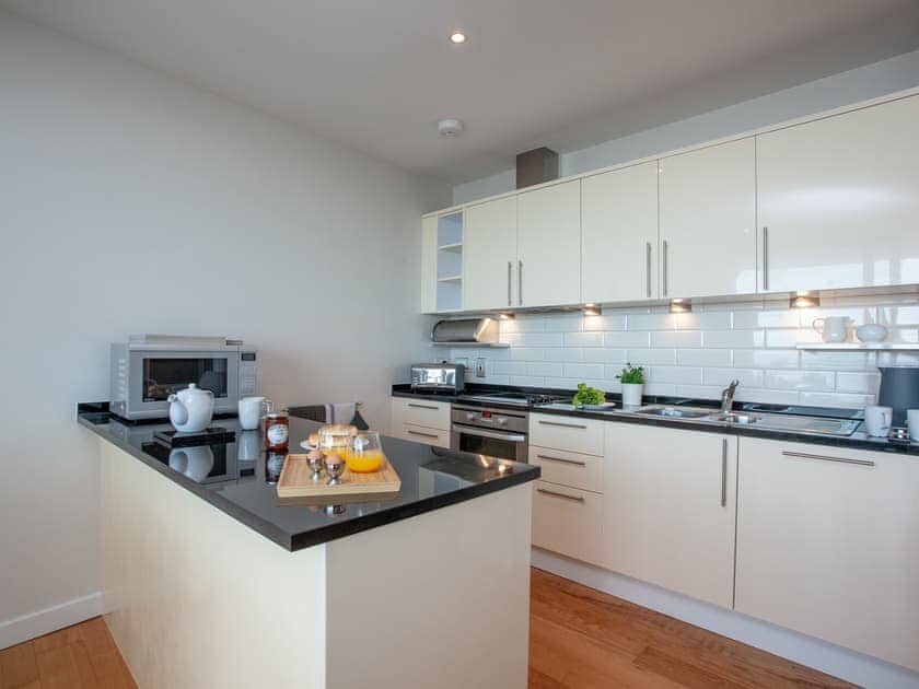 Kitchen | Ocean Serenity, Westward Ho!