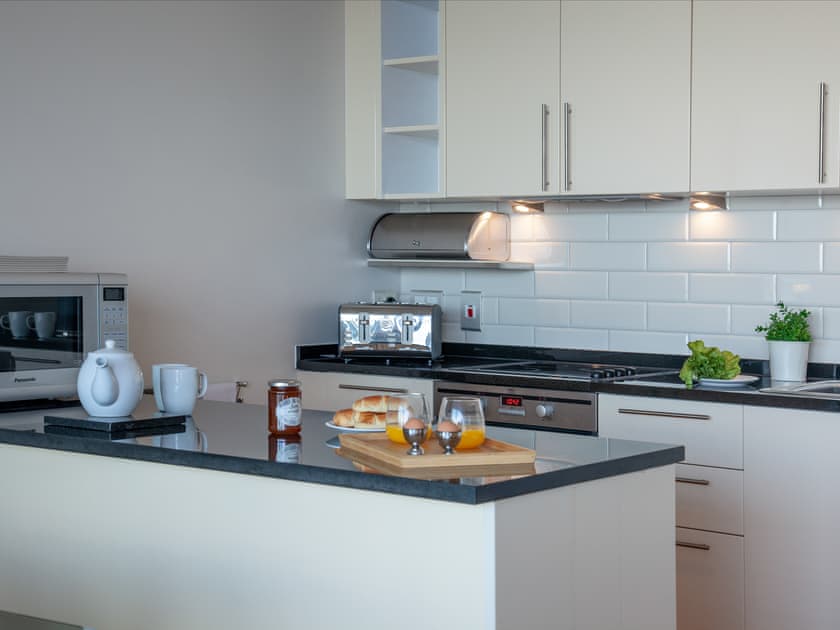 Kitchen | Ocean Serenity, Westward Ho!