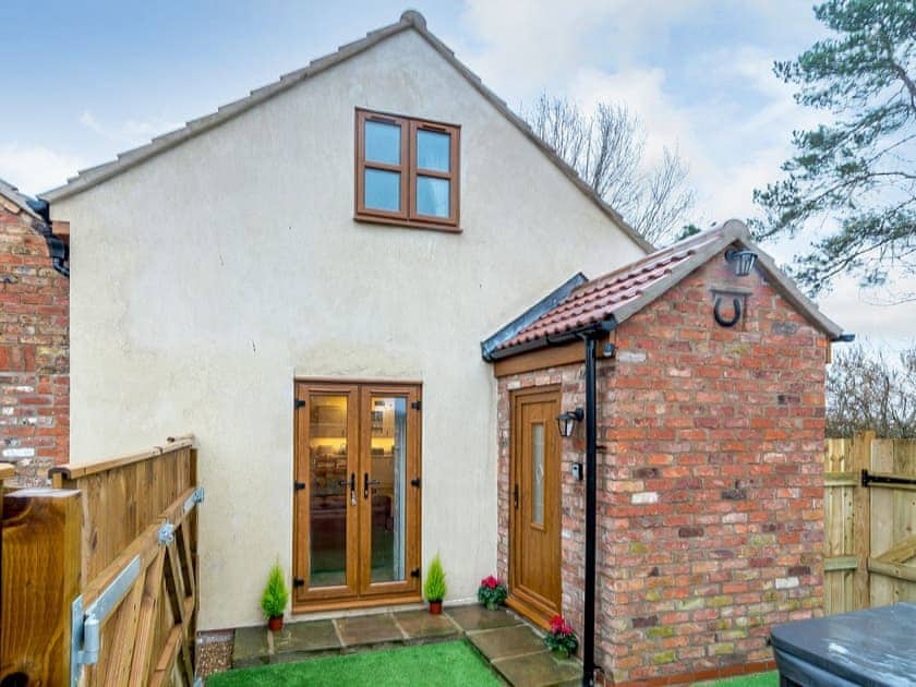 Exterior | Farriers Lodge, Brandesburton, near Driffield