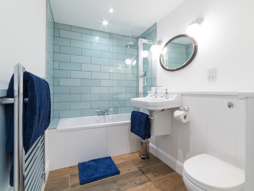 Bathroom | The Dairy - Grobdale of Girthon, Near Laurieston