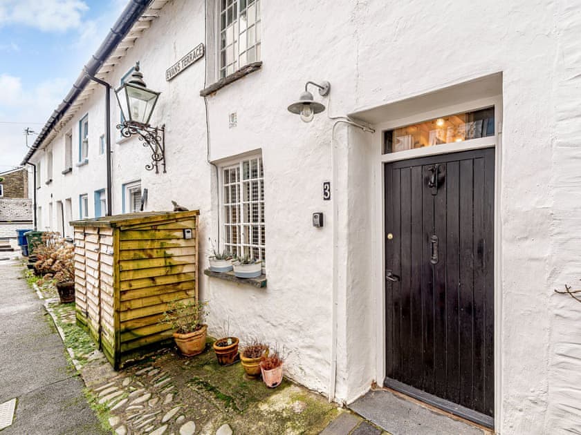 Main entrance to the holiday home | Pebble Cottage - Aberlovely Holidays, Aberdovey