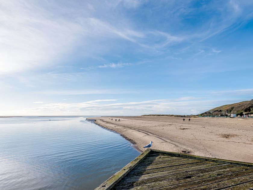 Stunning coastal holiday location | Pebble Cottage - Aberlovely Holidays, Aberdovey