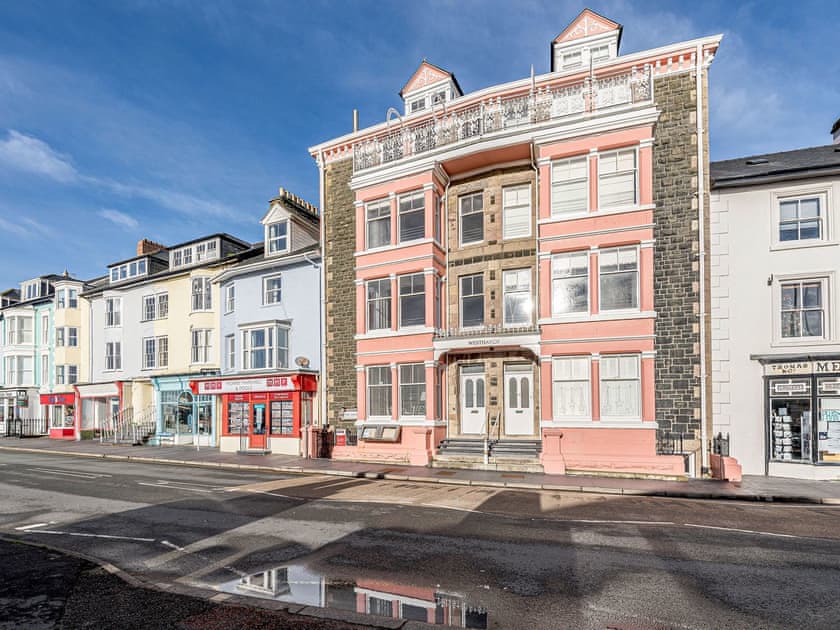 Outstanding holiday home | Apartment 1, Aberdovey