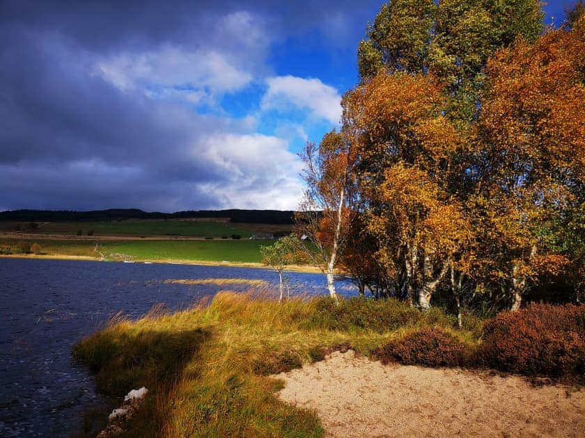 Setting | The Grain Store, Loch Ruthven