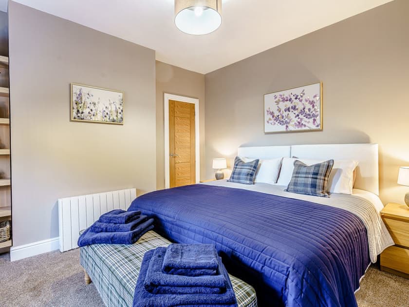 Double bedroom | Ivy Cottage, Dunoon