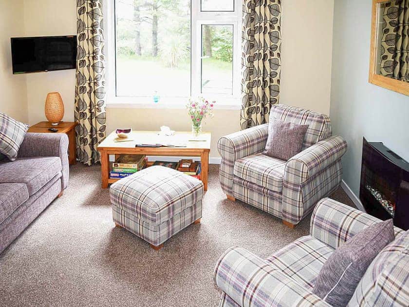 Living room | The Garden Cottage - Kiltaraglen Cottages, Portree