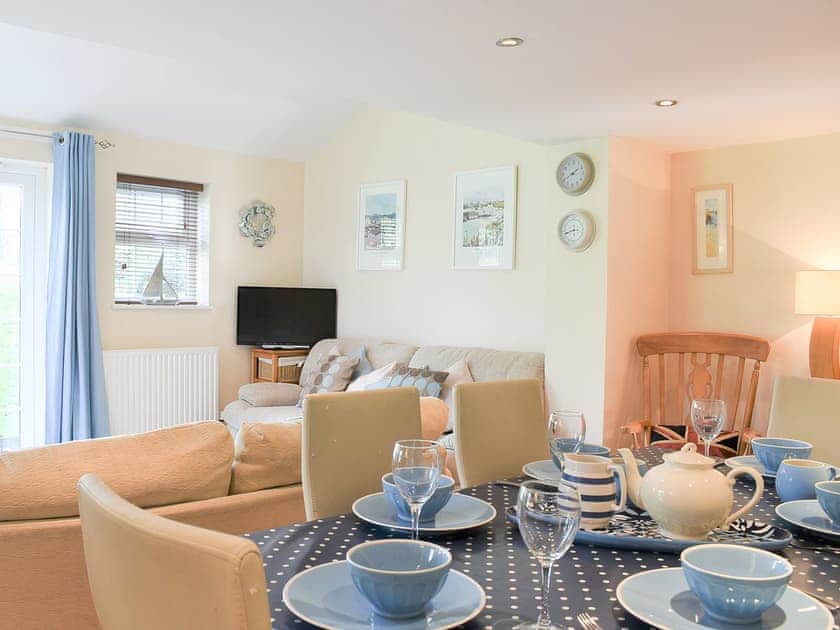 Living room/dining room | Bridge Cottage, Lanjeth, near St Austell