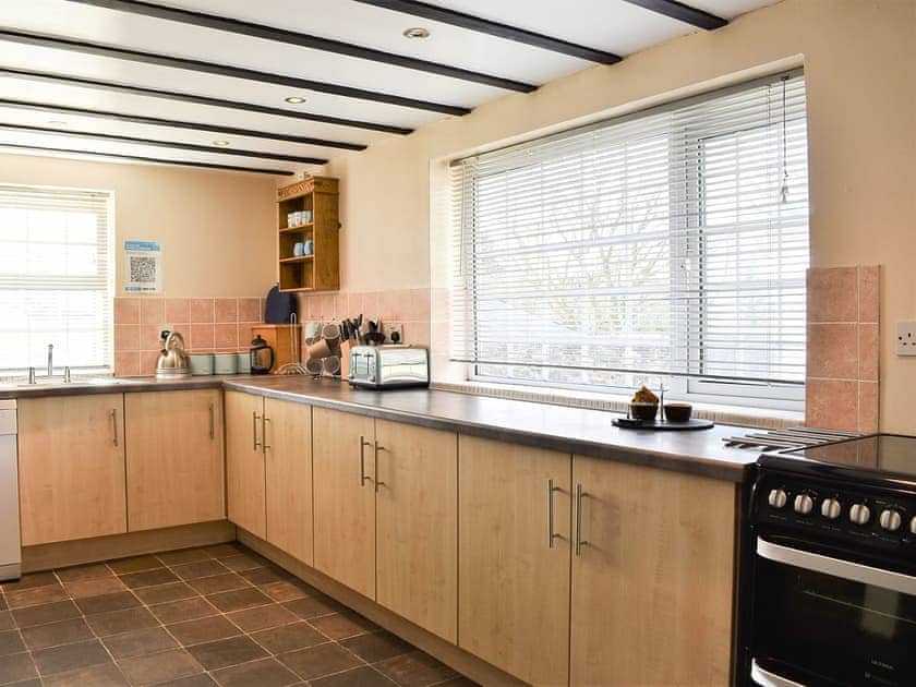 Kitchen | Bridge Cottage, Lanjeth, near St Austell
