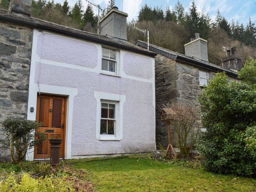 Exterior | 4 Banc Llugwy - Banc Llugwy Cottages, Betws-y-Coed