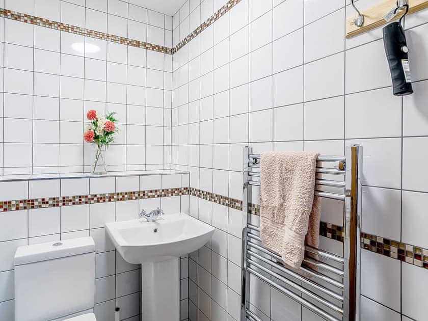 WC | Shepherds Nook - Windleden Farm Cottages, Don View, near Dunford Bridge