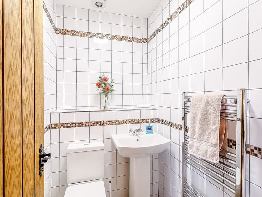 WC | Waters Edge - Windleden Farm Cottages, Don View, near Dunford Bridge