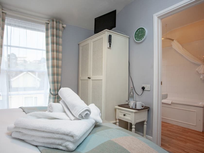 Double bedroom | Ranscombe House, Brixham