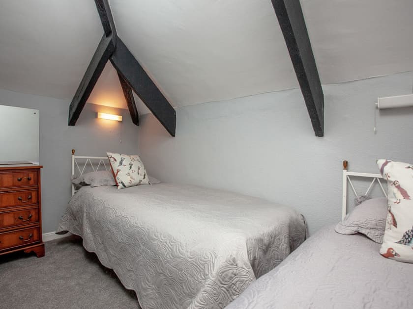 Twin bedroom | Ranscombe House, Brixham