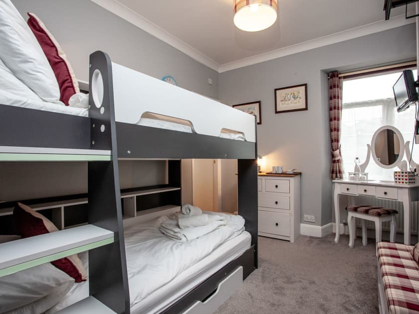 Bunk bedroom | Ranscombe House, Brixham