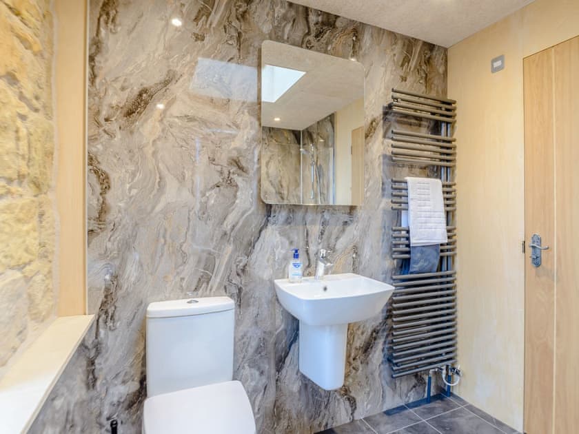 Shower room | Claremont, North Sunderland, Seahouses