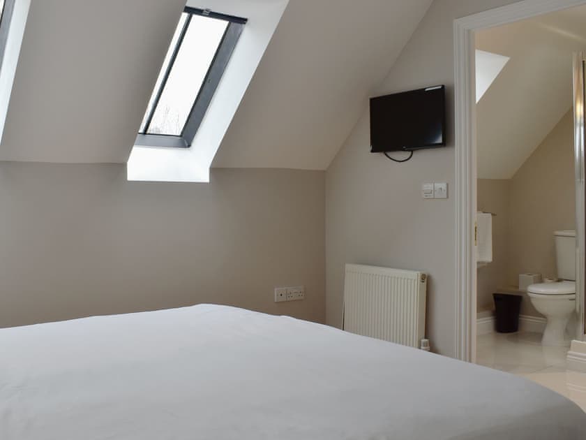 Double bedroom (Typical) | Hollies Cottage 9, Hollies Cottage 18, Hollies Cottage 11 - Hollies Cottages, Bower Hinton, near Martock