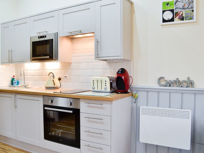 Studio | Ty Nant - Cwmachau farm, Lower Chapel, near Brecon