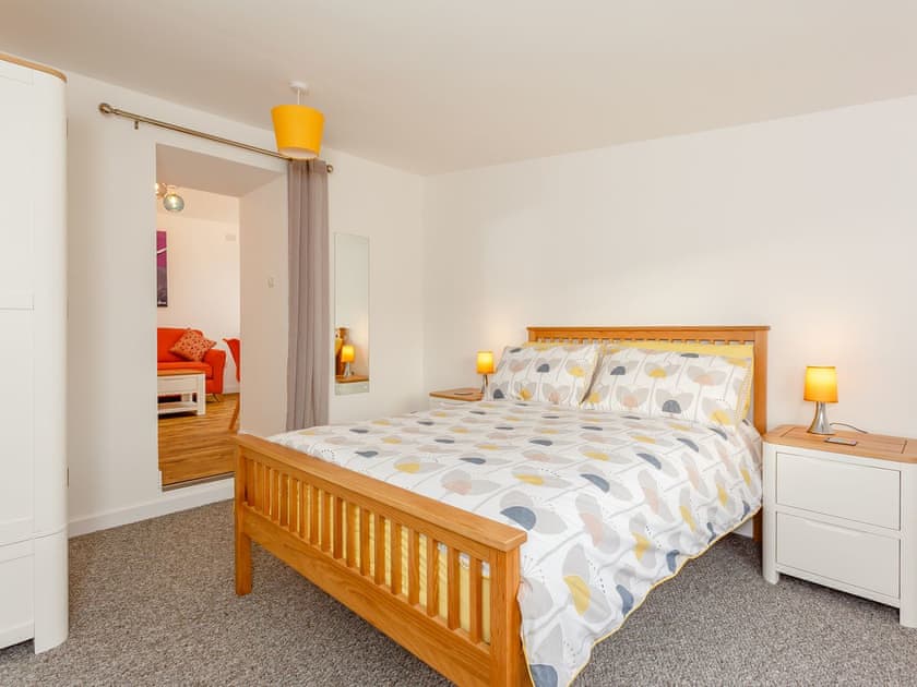 Double bedroom | Cobbler’s Cottage, Glendale