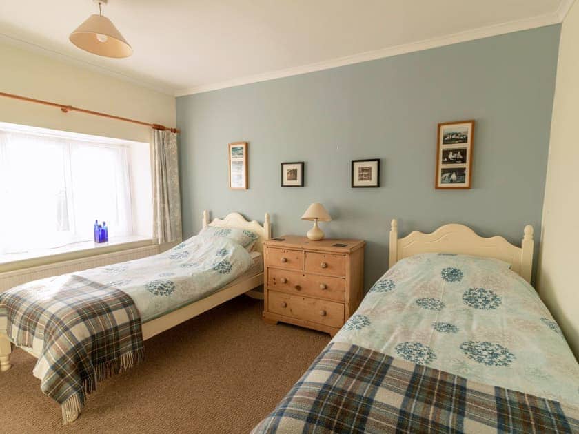Twin bedroom | Little Roost, Mathry