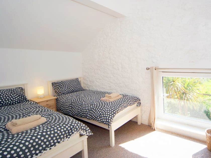 Twin bedroom | Ivy Cottage - Blagdon House Country Cottages, Blagdon, near Paignton