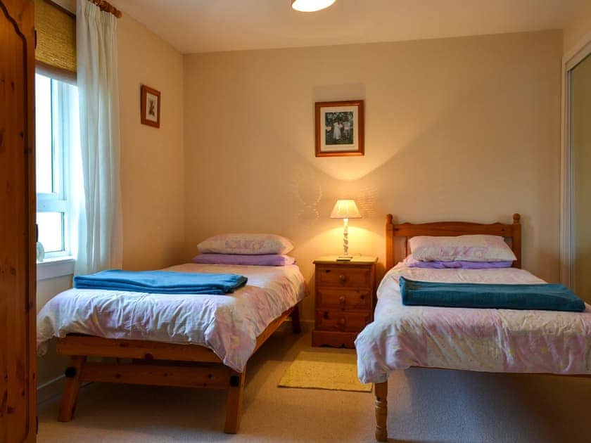 Twin bedroom | Brae Lodge, Cullen, near Buckie