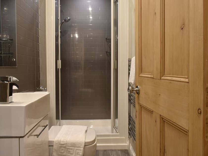 Shower room | Captains Row - The Garden Apartment - Captain’s Row, Whitby