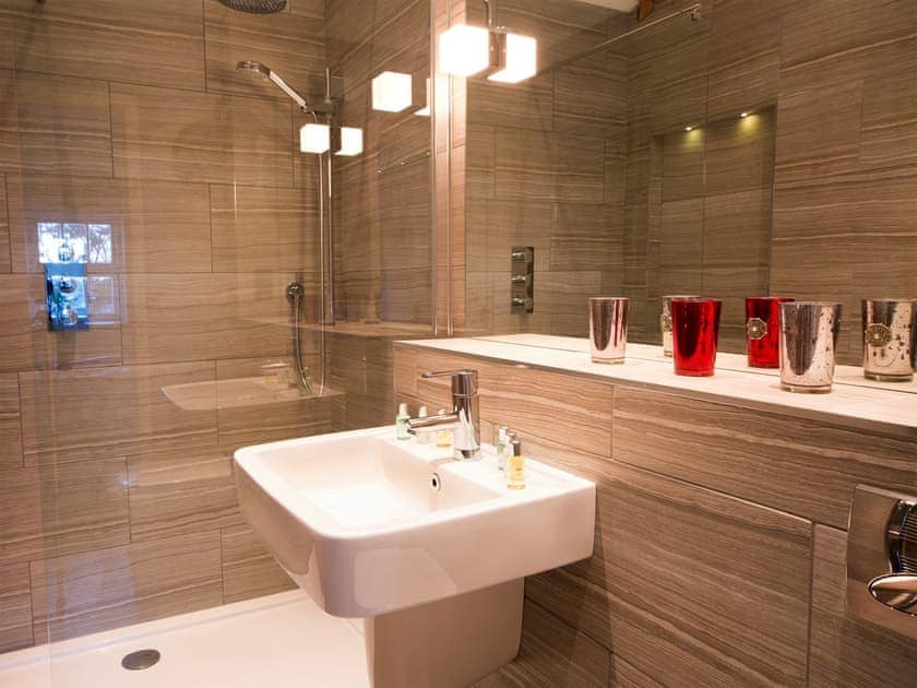 Shower room | Hayloft - Dalesend Cottages, Patrick Brompton, Bedale