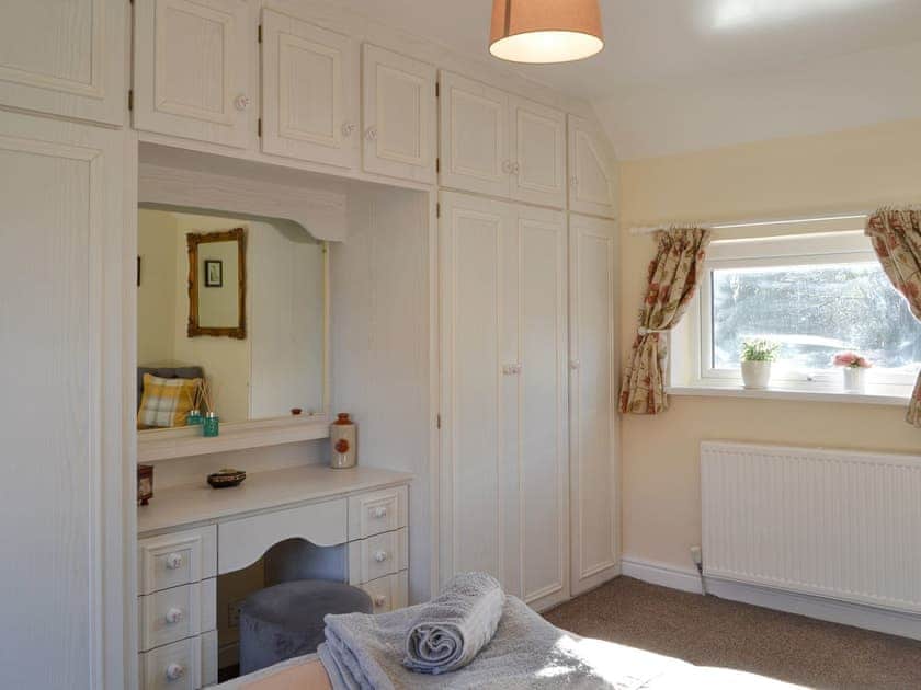 Double bedroom | Benny’s Cottage, North Cave