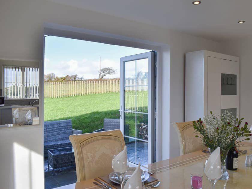 Dining Area | Four Burrows Bungalow, Blackwater, near St Agnes