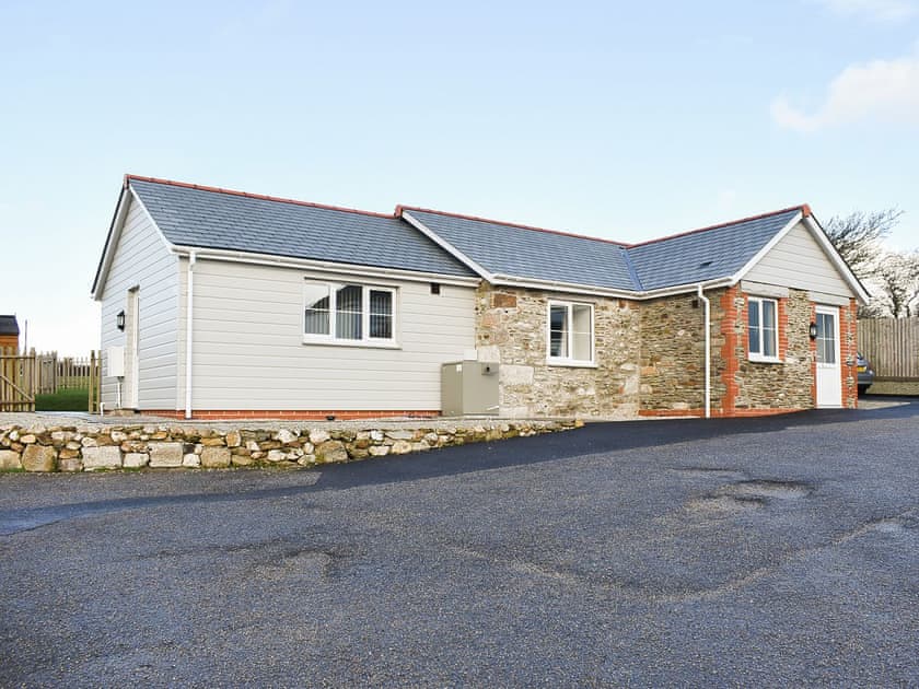 Exterior | Four Burrows Bungalow, Blackwater, near St Agnes