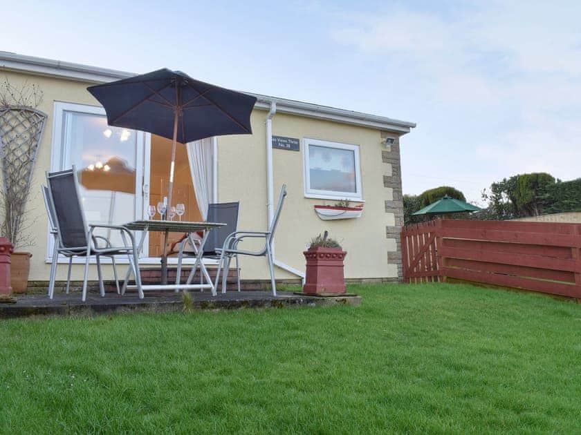 Exterior | Sea Views Three - 38 - Sea View Cottages, Knipe Point, near Cayton