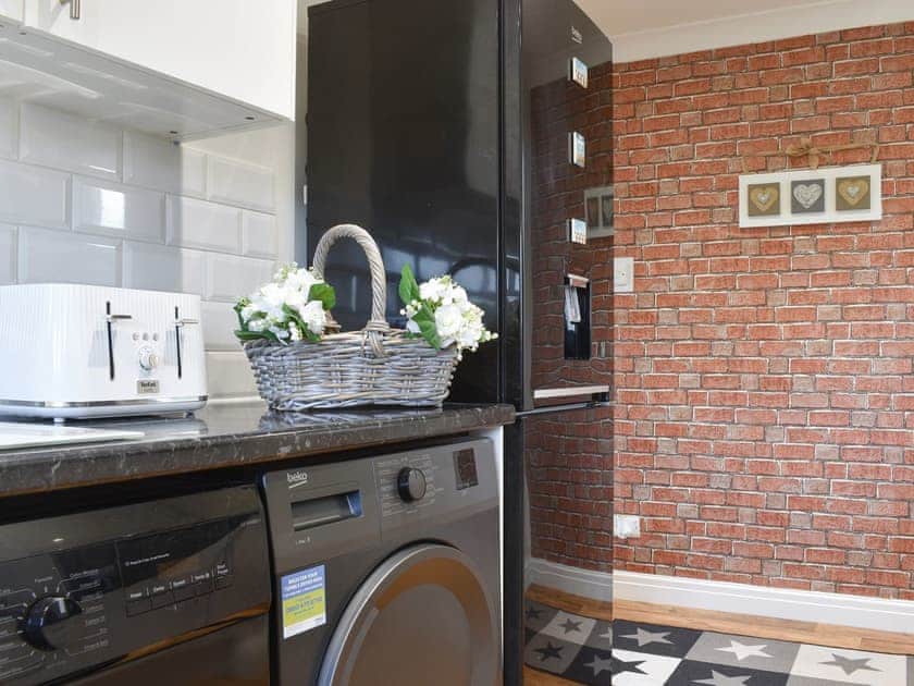 Kitchen | Sea View Cottages- North Sea Views - Sea View Cottages, Knipe Point, near Cayton